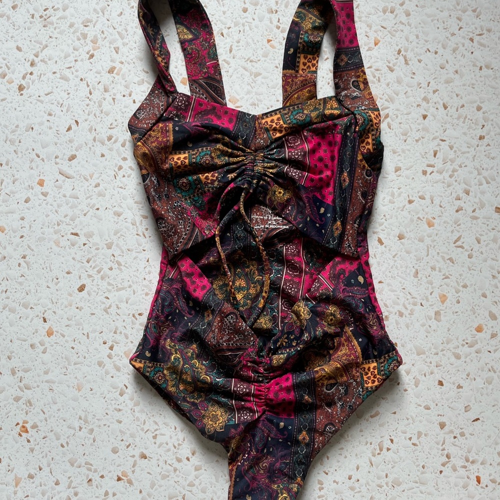 NWOT Revolve House of Harlow One Piece Bathing Suit Patchwork Multicolor XS - Picture 4 of 4